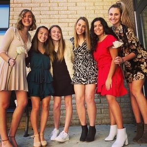 Meet your Posher, Amelia